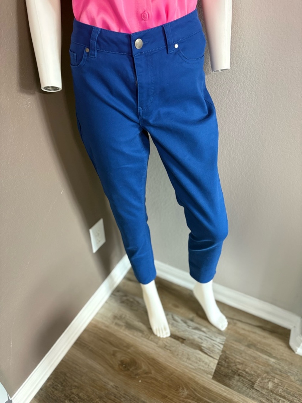 d. jeans Women's High Rise Cropped Jeans in Royal Blue